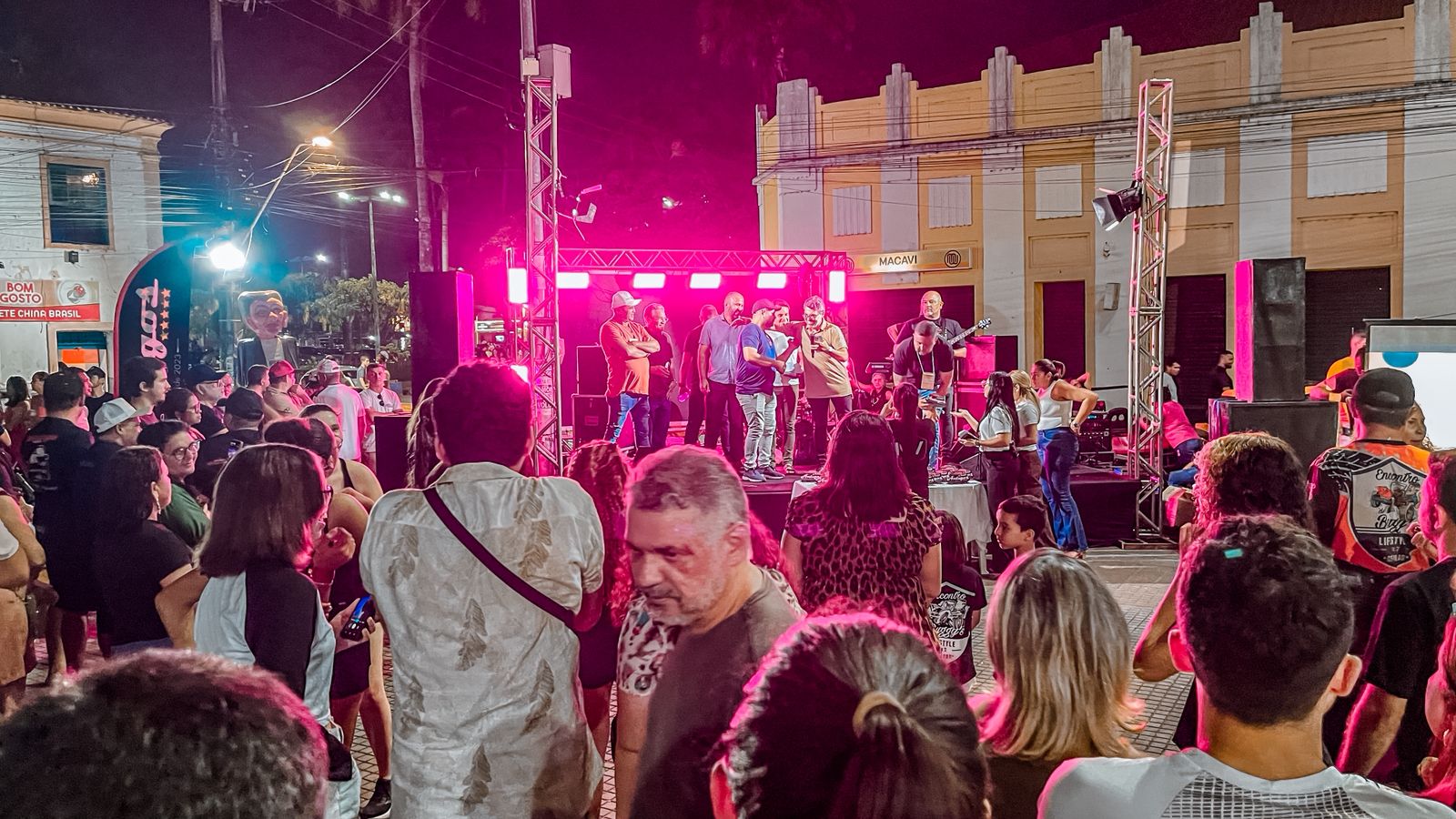 Foto 11 — 1ª Edição Antigos Cidade Alpha & I Feira Arte e Negócios 